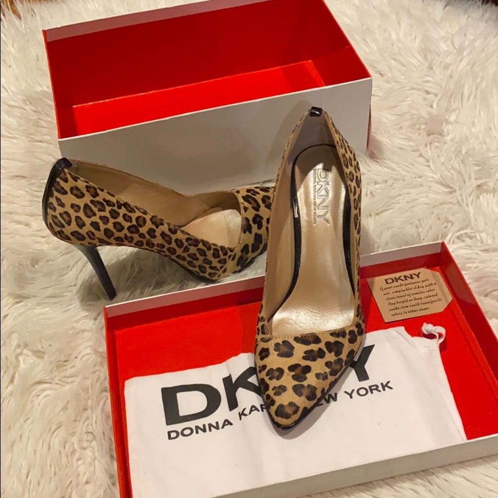 DKNY leopard hair calf pumps/Heels